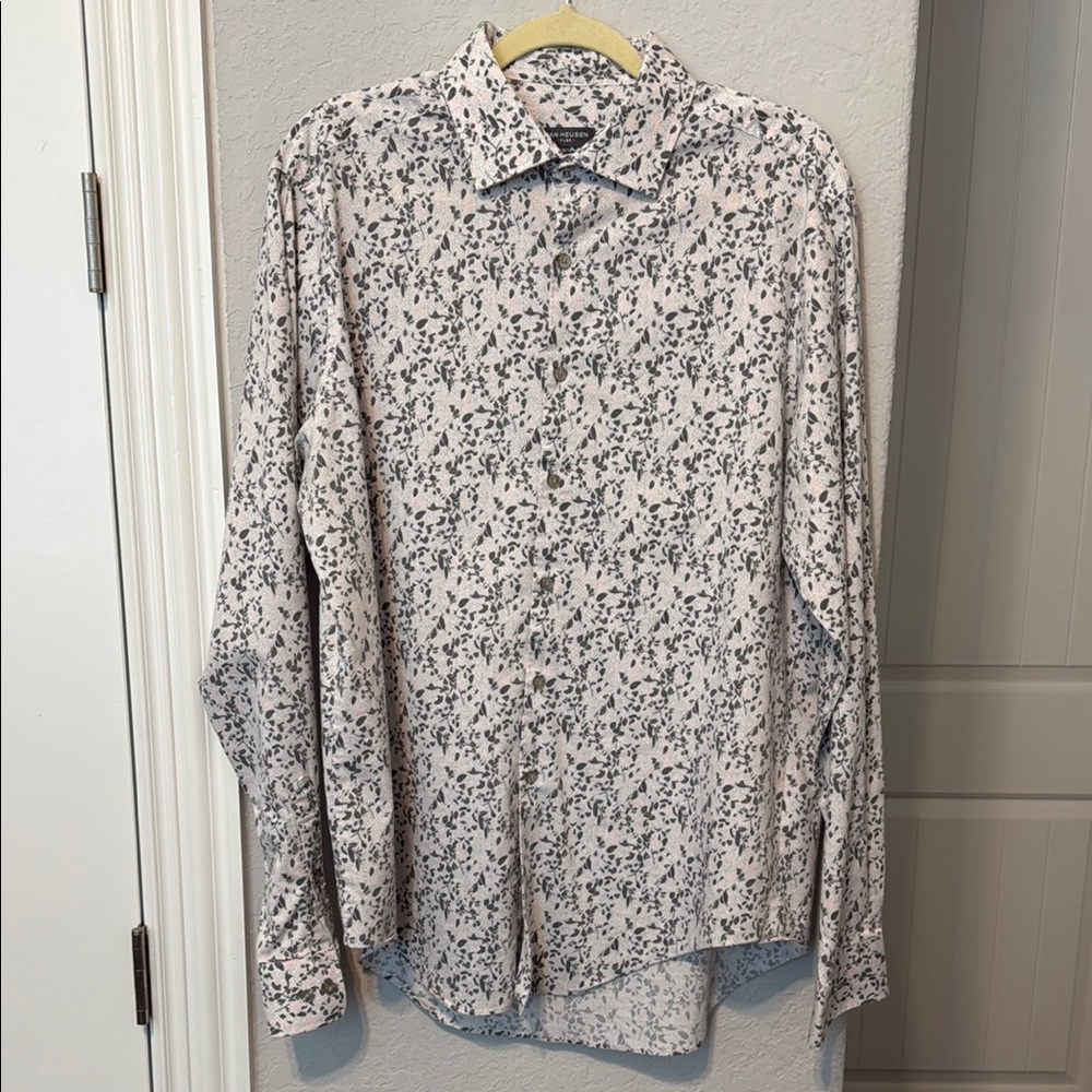 Van Heusen Black and White Casual Button Down Shirt